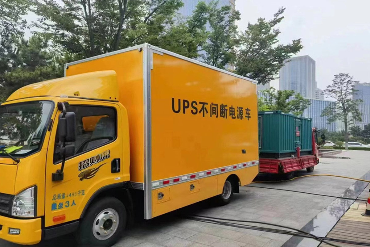 鄢陵发电机租赁施工现场